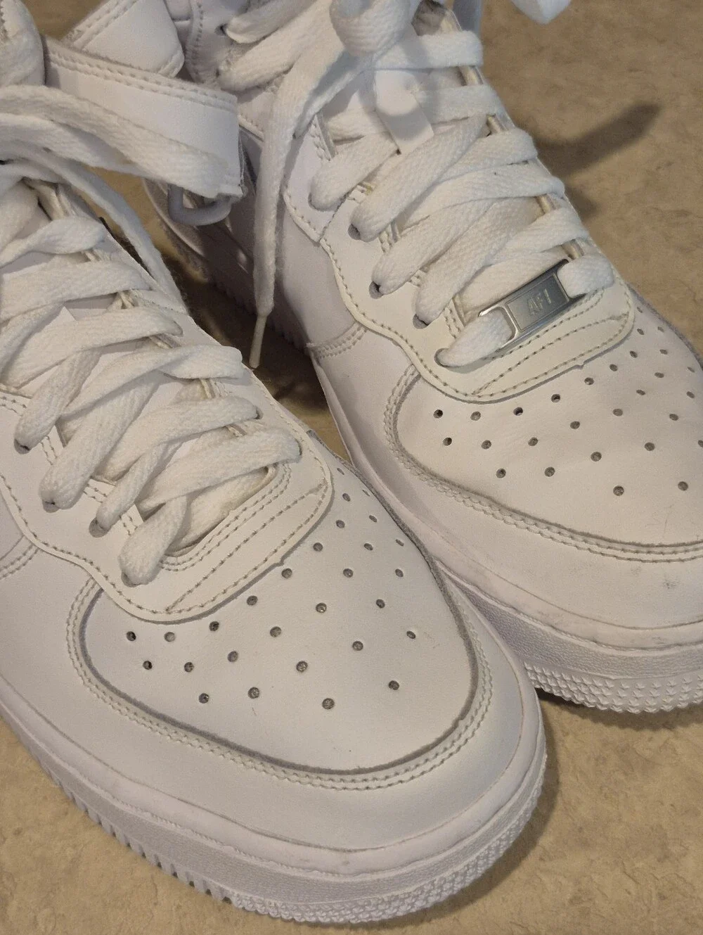 Nike Air Force 1 White High-Top Sneakers Boys Size 6.5 Youth